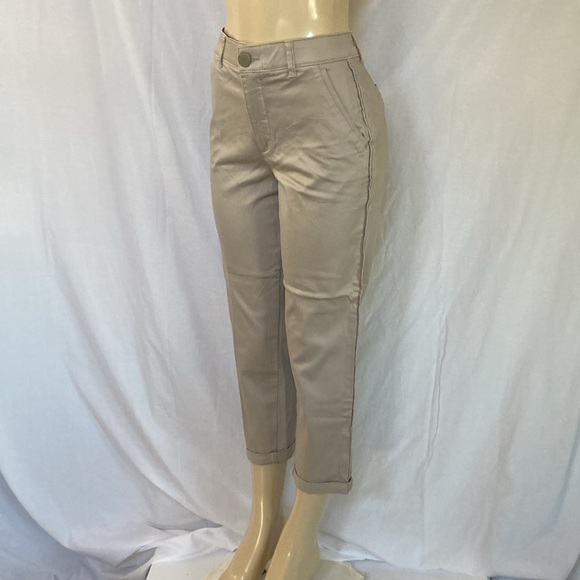 DEMOCRACY Jeans Women’s Tummy Control Size 8 Khaki Pants Cuff Hems NWOT - Picture 4 of 9